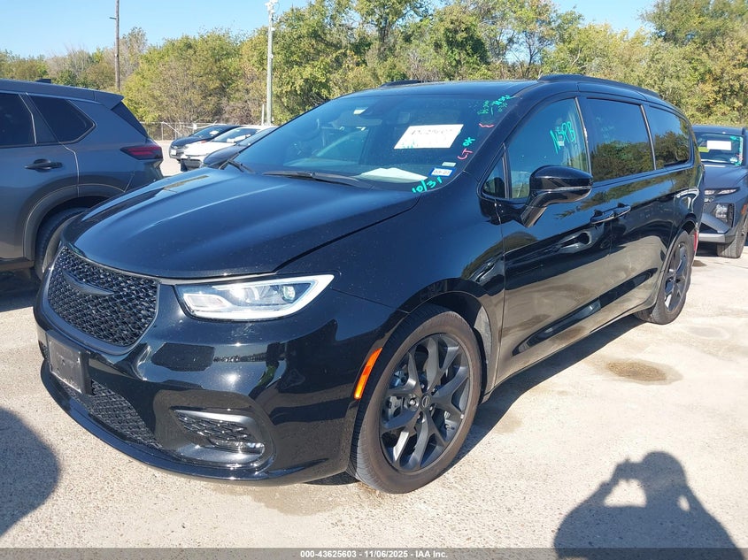 2025 CHRYSLER PACIFICA LIMITED - 2C4RC1GG5SR570480