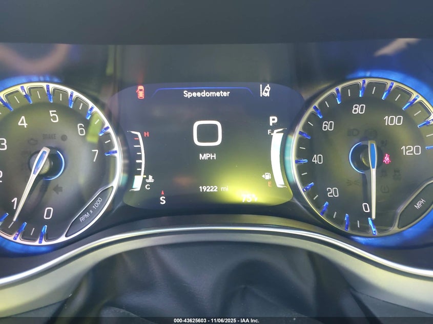 2025 CHRYSLER PACIFICA LIMITED - 2C4RC1GG5SR570480