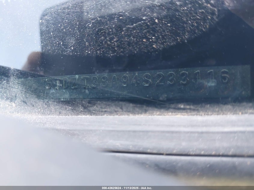 2004 Toyota Sequoia Limited V8 VIN: 5TDZT38A94S233116 Lot: 43625624