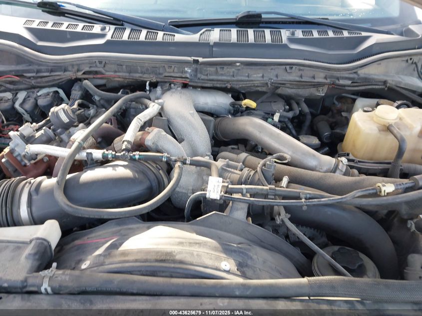 2020 Ford F-550 Chassis Xlt VIN: 1FDUF5HT4LEC52607 Lot: 43625679