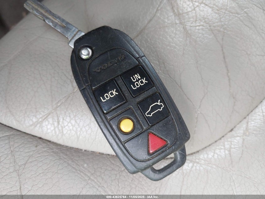 2008 Volvo S60 2.5T VIN: YV1RH592282673335 Lot: 43625764