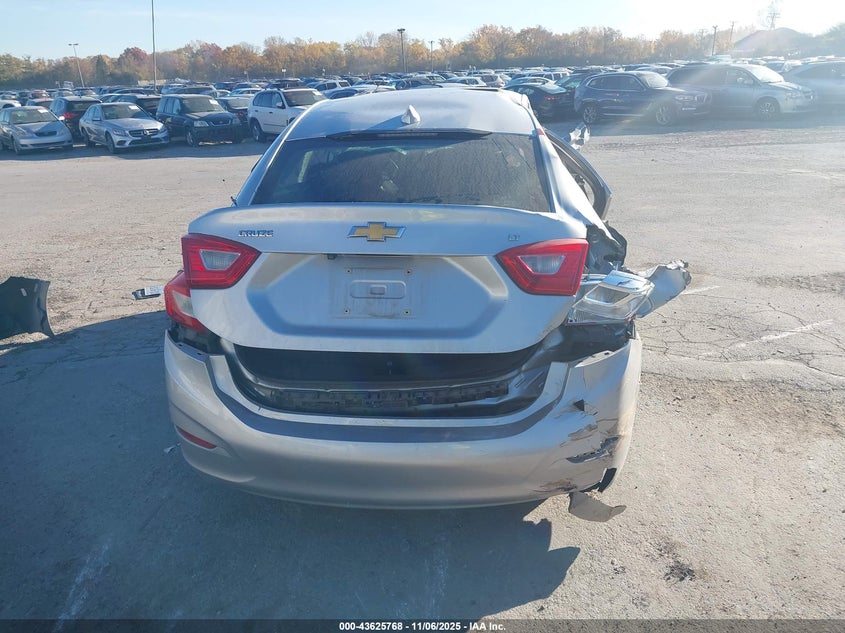 2017 CHEVROLET CRUZE LT AUTO 1G1BE5SM2H7120661