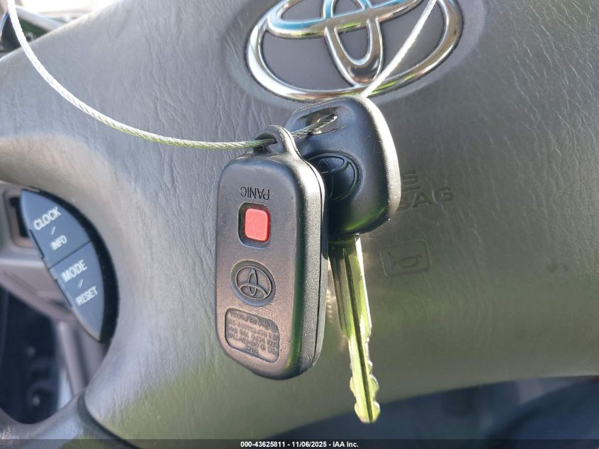 2004 Toyota Camry Xle V6 VIN: JTDBF30K340154105 Lot: 43625811