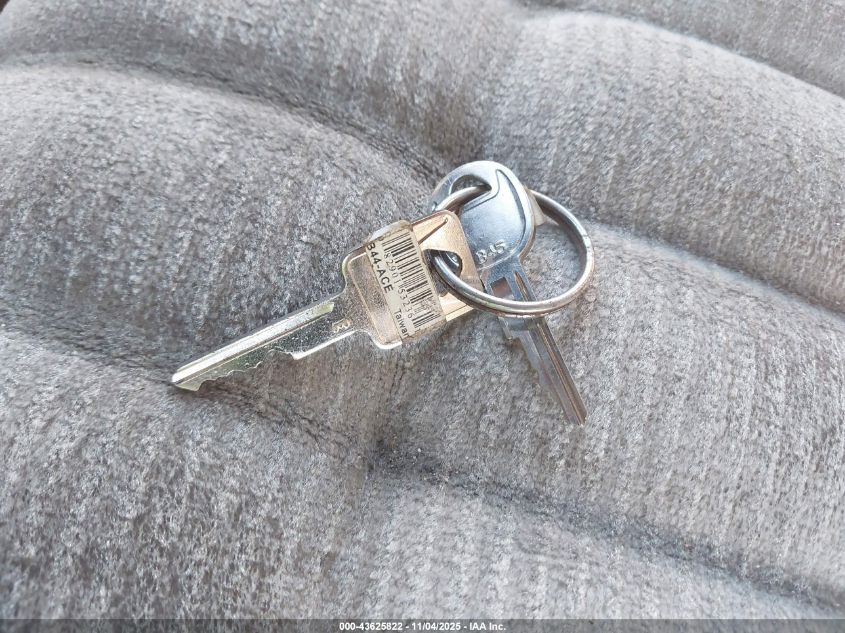 1994 Chevrolet Gmt-400 C1500 VIN: 2GCEC19K8R1289072 Lot: 43625822