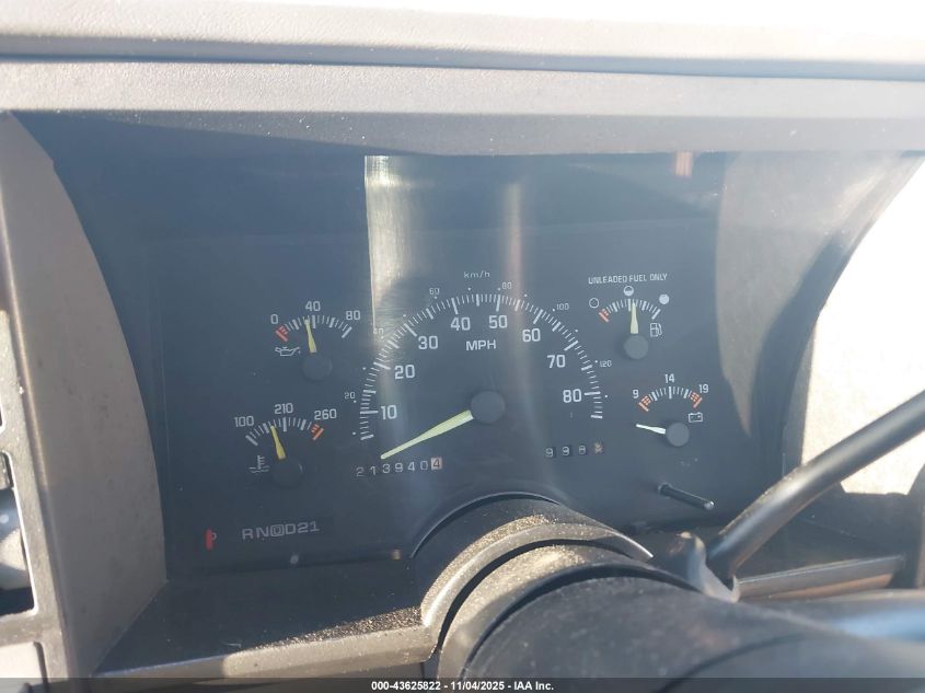 1994 Chevrolet Gmt-400 C1500 VIN: 2GCEC19K8R1289072 Lot: 43625822