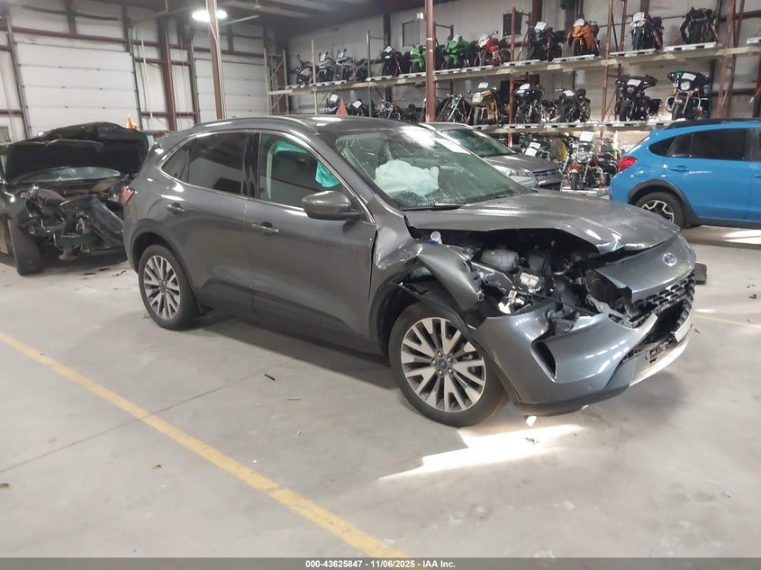 2022 FORD ESCAPE TITANIUM - 1FMCU9J97NUA92187