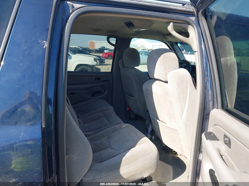 2004 Chevrolet Suburban 1500 Ls VIN: 1GNEC16Z44J240863 Lot: 43625858