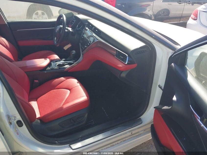 2018 Toyota Camry Xse VIN: 4T1B61HK0JU122866 Lot: 43625861