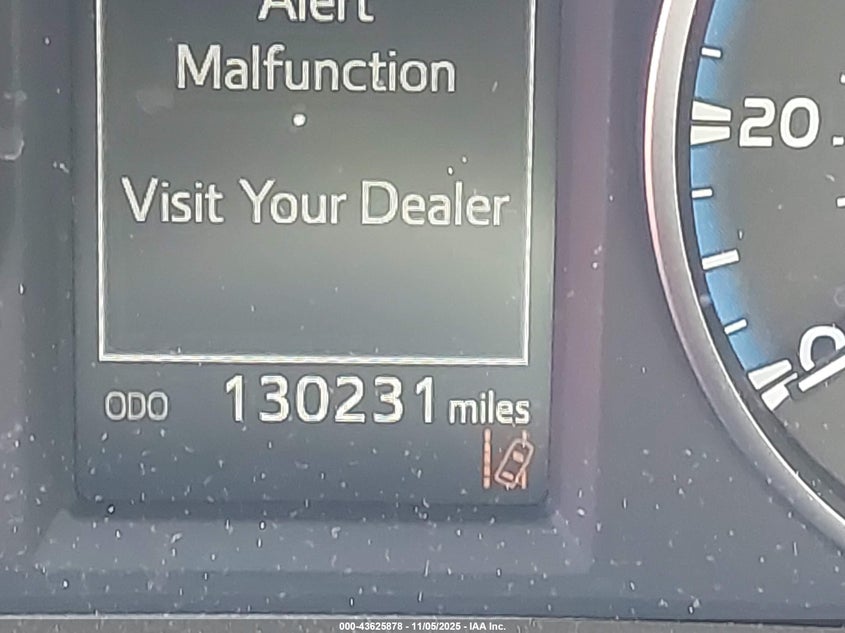 2017 TOYOTA RAV4 LE - JTMBFREV0HU154910