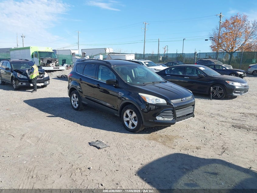 FORD ESCAPE SE