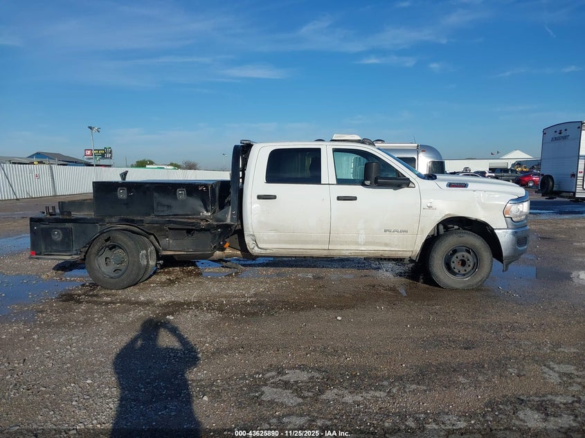 2022 Ram 3500 Chassis Tradesman/Slt/Laramie/Limited VIN: 3C7WRTCL3NG365043 Lot: 43625890