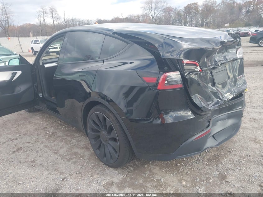 2021 Tesla Model Y Performance Dual Motor All-Wheel Drive VIN: 5YJYGDEF3MF246549 Lot: 43625907