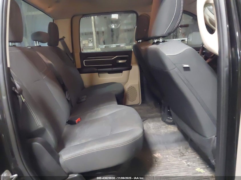 2021 RAM 2500 BIG HORN  4X4 8' BOX - 3C6UR5JL1MG508497