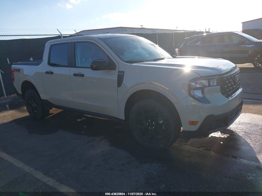 FORD MAVERICK XLT