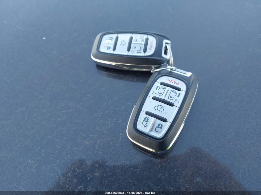 2017 Chrysler Pacifica Touring VIN: 2C4RC1DG5HR502063 Lot: 43626034