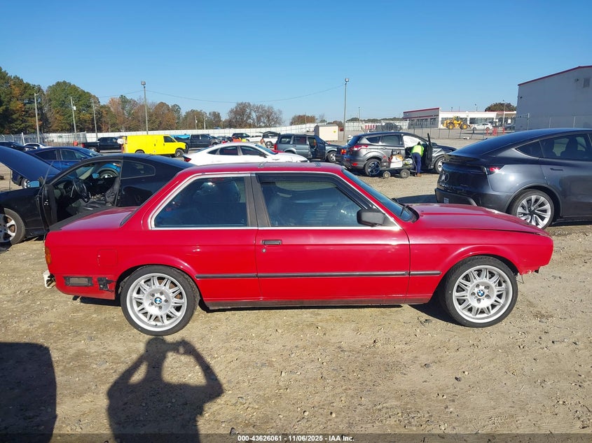 1985 BMW 325 E VIN: WBAAB5403F9509460 Lot: 43626061