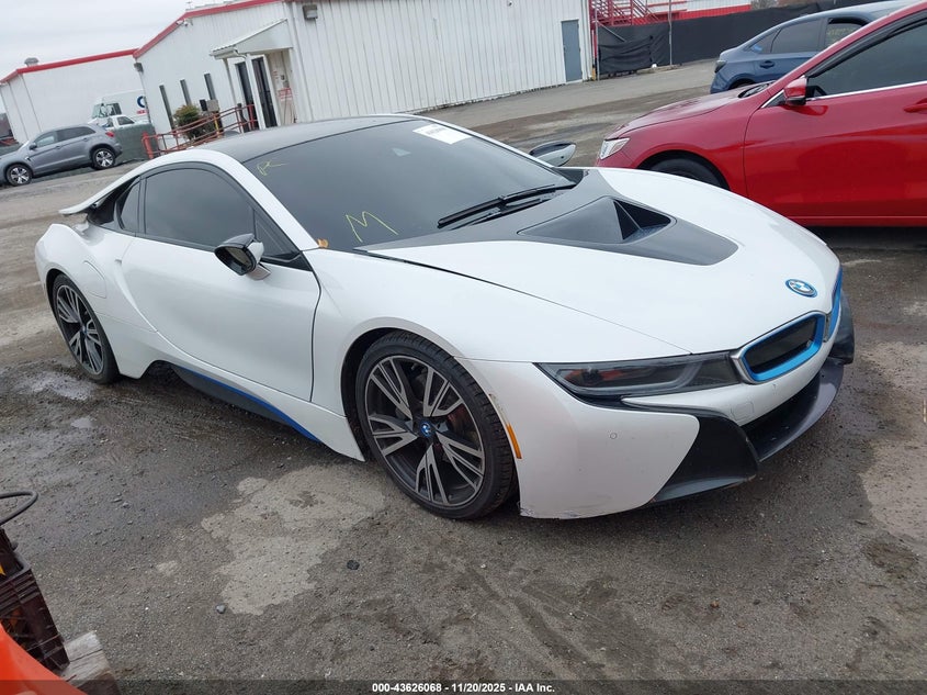 BMW I8