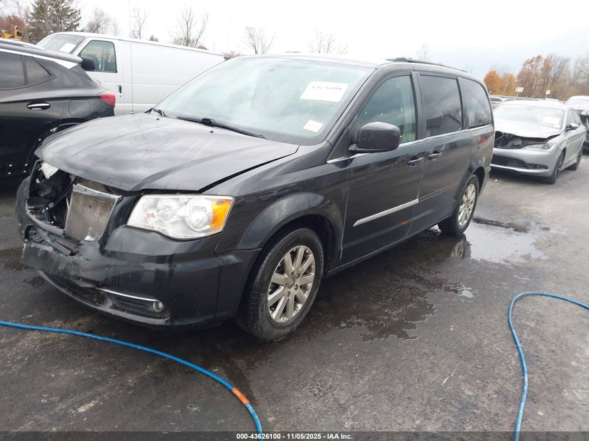 2C4RC1BG6DR605263 2013 CHRYSLER TOWN & COUNTRY photo no. 2