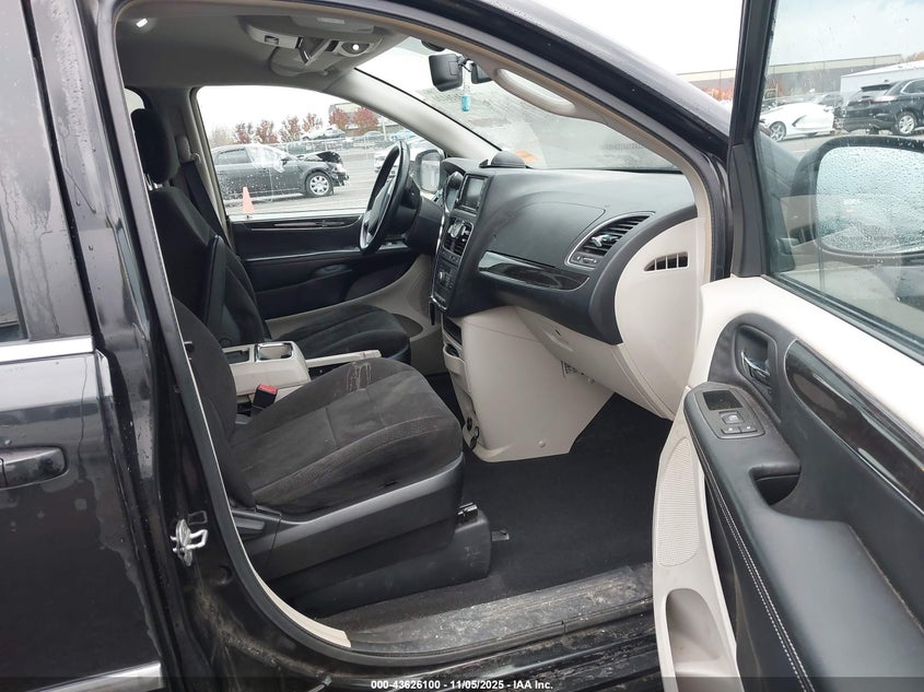 2C4RC1BG6DR605263 2013 CHRYSLER TOWN & COUNTRY photo no. 5