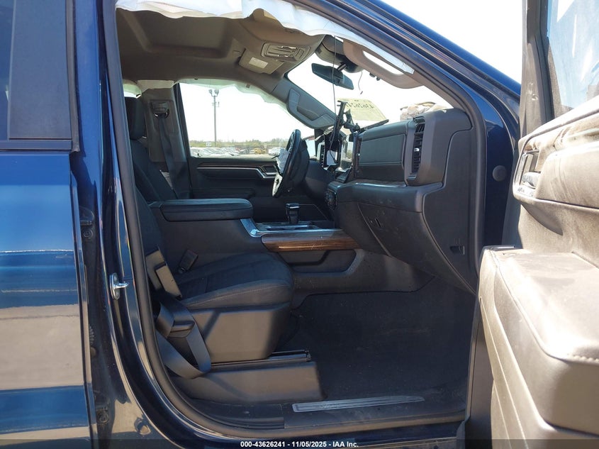 2023 CHEVROLET SILVERADO 1500 4WD  STANDARD BED LT 1GCUDDED6PZ101770