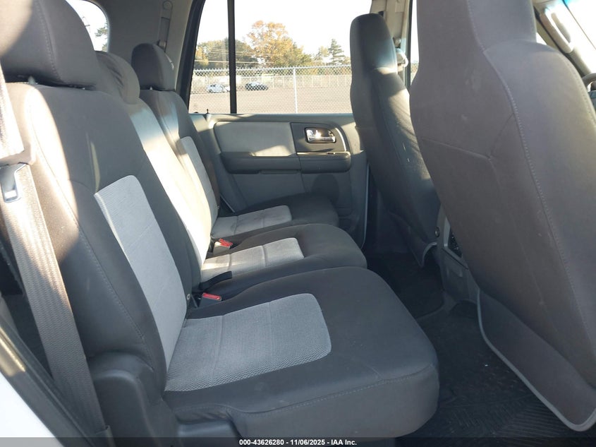 1FMPU15516LA07197 2006 FORD EXPEDITION photo no. 8