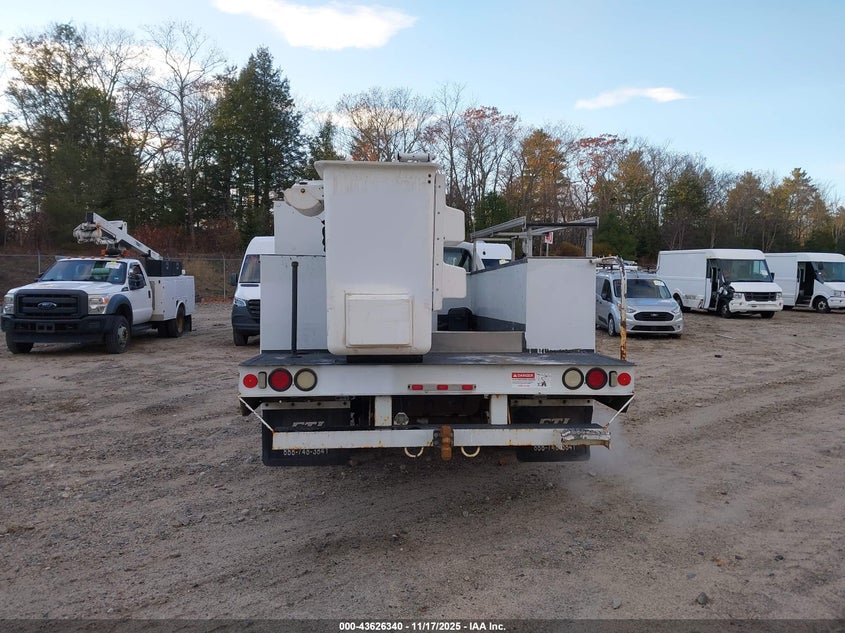 2008 Ford F-450 Chassis Xl/Xlt VIN: 1FDXF46YX8ED45399 Lot: 43626340