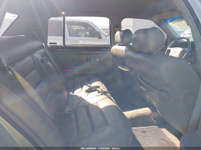 1994 Cadillac Deville VIN: 1G6KD52B3RU305784 Lot: 43626368