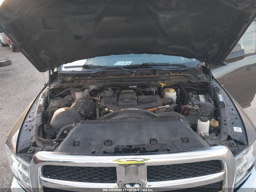 2018 Ram 3500 Tradesman 4X4 8' Box VIN: 3C63RRGL1JG220775 Lot: 43626395