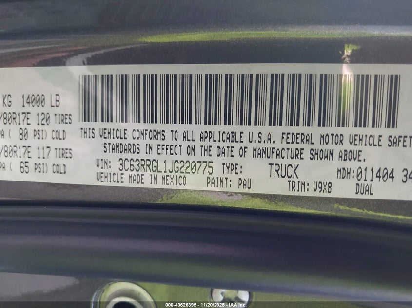 2018 Ram 3500 Tradesman 4X4 8' Box VIN: 3C63RRGL1JG220775 Lot: 43626395