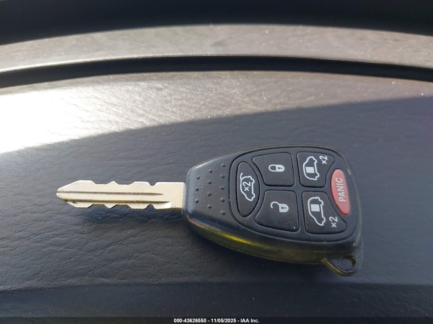 2004 Chrysler Town & Country Limited VIN: 2C8GP64L24R575650 Lot: 43626550