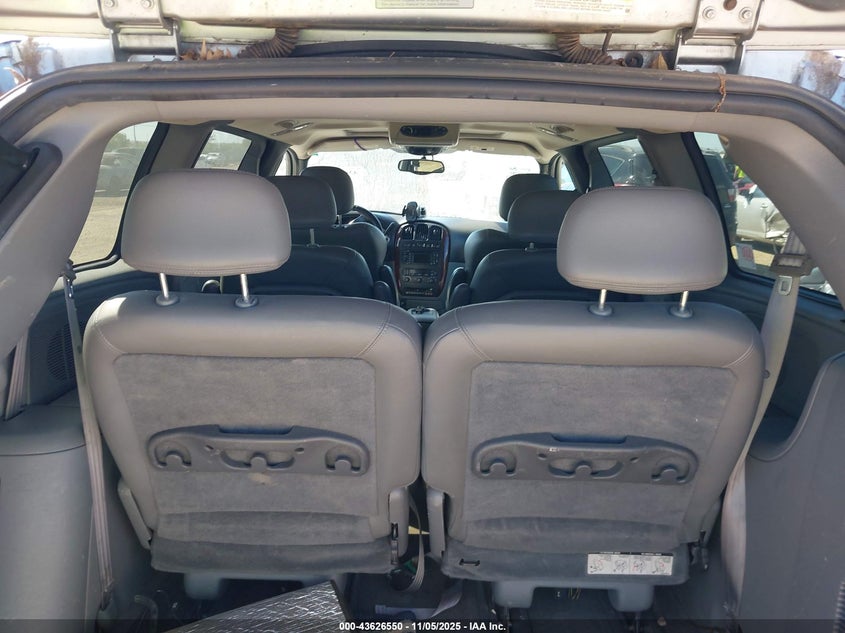 2004 Chrysler Town & Country Limited VIN: 2C8GP64L24R575650 Lot: 43626550