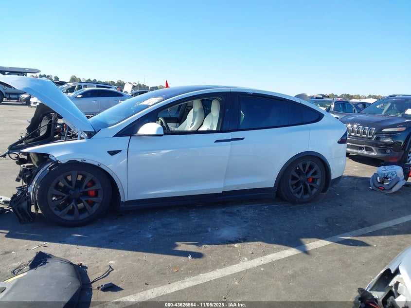 2023 Tesla Model X Plaid Tri Motor All-Wheel Drive VIN: 7SAXCBE66PF428863 Lot: 43626564