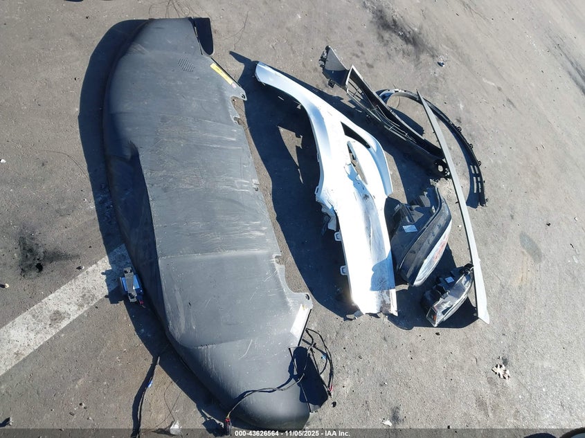 2023 Tesla Model X Plaid Tri Motor All-Wheel Drive VIN: 7SAXCBE66PF428863 Lot: 43626564