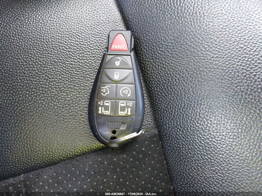 2018 Dodge Grand Caravan Sxt VIN: 2C4RDGCG8JR190652 Lot: 43626667