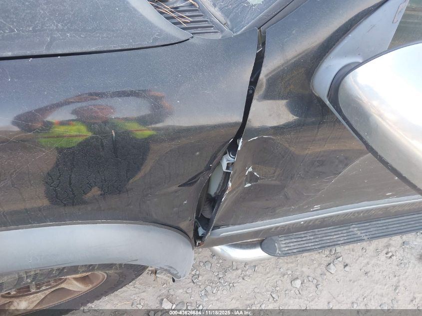 2000 Toyota Tundra Sr5 V8 VIN: 5TBBT4410YS061893 Lot: 43626684