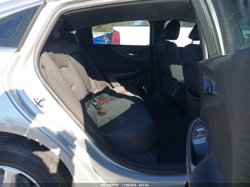 2018 CHEVROLET MALIBU 1LS 1G1ZB5ST1JF148221