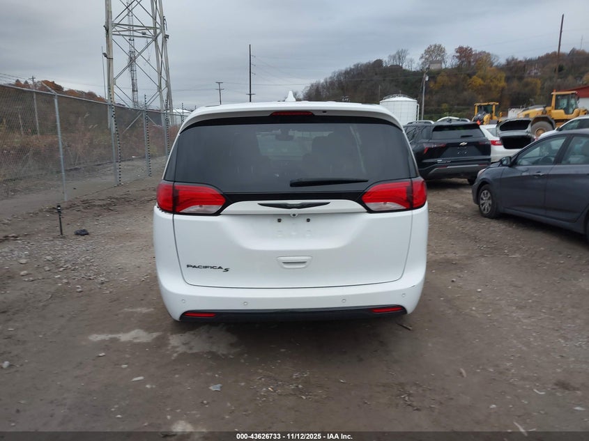 2019 Chrysler Pacifica Touring Plus VIN: 2C4RC1FG7KR506135 Lot: 43626733