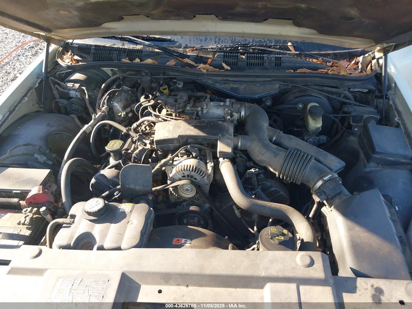 2004 Mercury Grand Marquis Gs VIN: 2MEFM74WX4X691016 Lot: 43626765