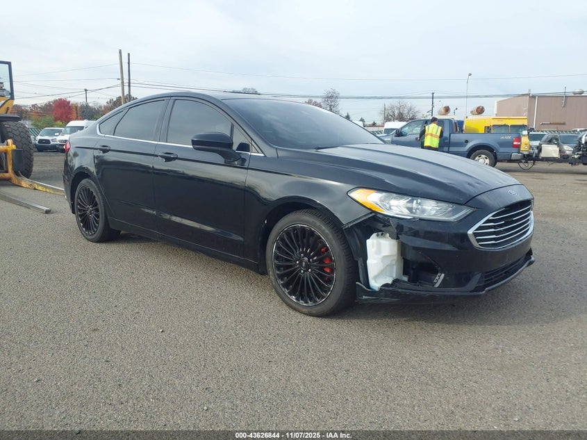 FORD FUSION SE
