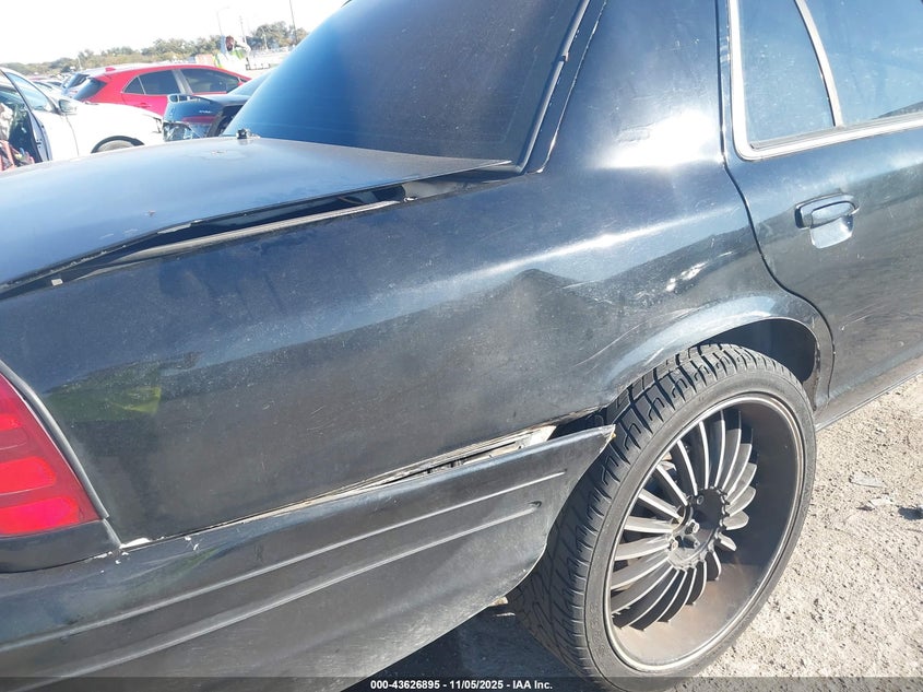 2003 Ford Crown Victoria Police VIN: 2FAFP71W23X186296 Lot: 43626895