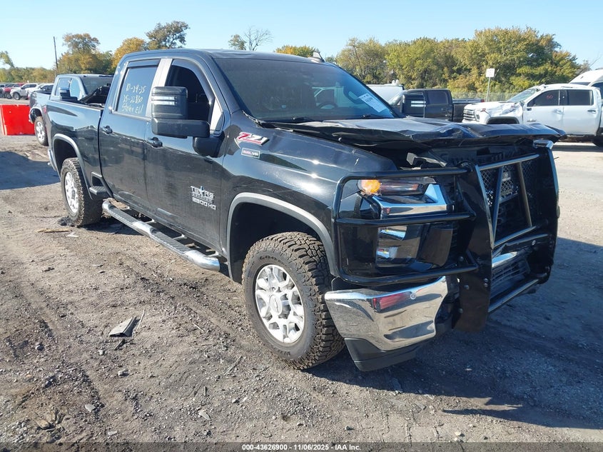 CHEVROLET SILVERADO 2500 4WD STANDARD BED LT
