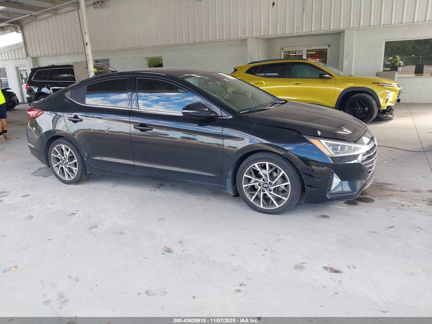 HYUNDAI ELANTRA LIMITED