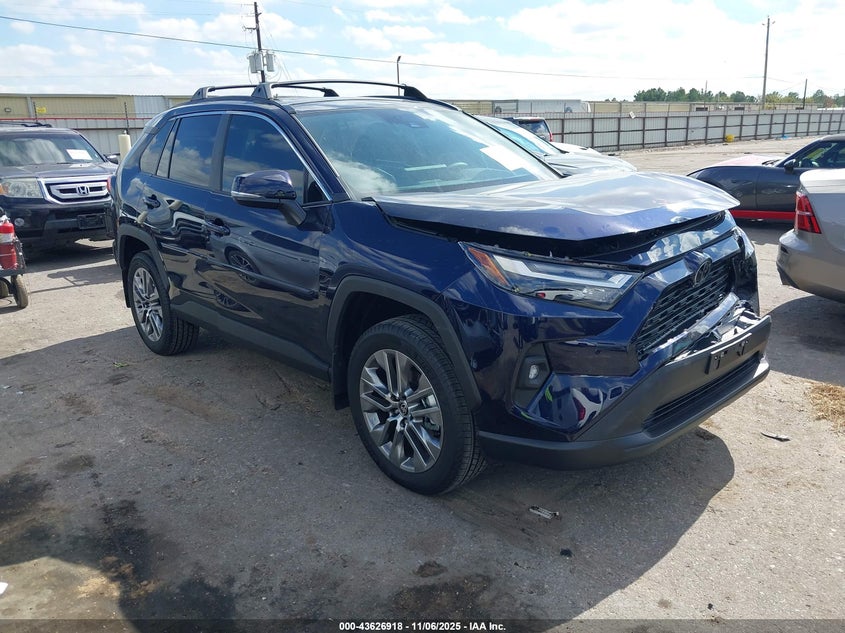 TOYOTA RAV4 XLE PREMIUM