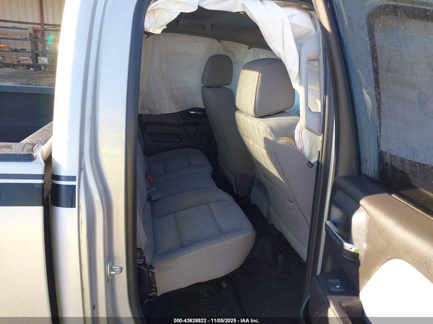 2018 CHEVROLET SILVERADO 1500 CUSTOM - 1GCRCPEC8JZ117591