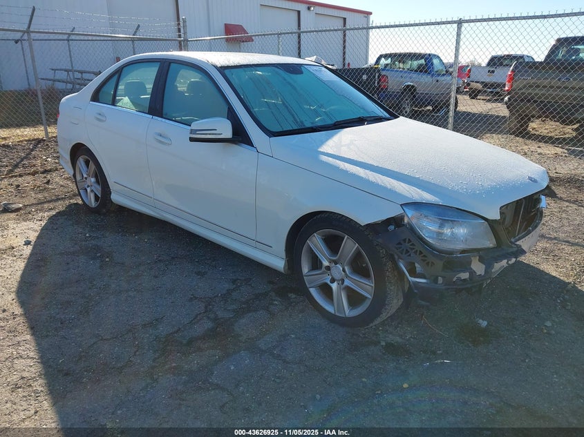 MERCEDES-BENZ C-CLASS LUXURY 4MATIC/SPORT 4MATIC