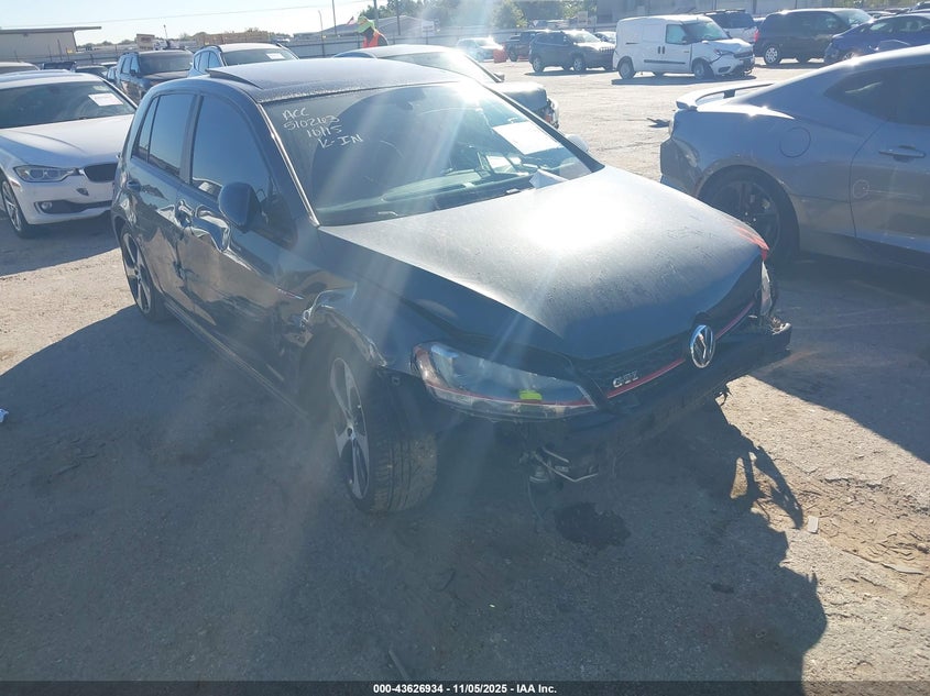 VOLKSWAGEN GOLF GTI SE 4-DOOR