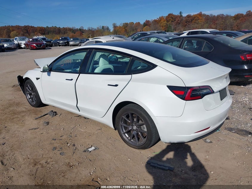 2022 Tesla Model 3 Rear-Wheel Drive