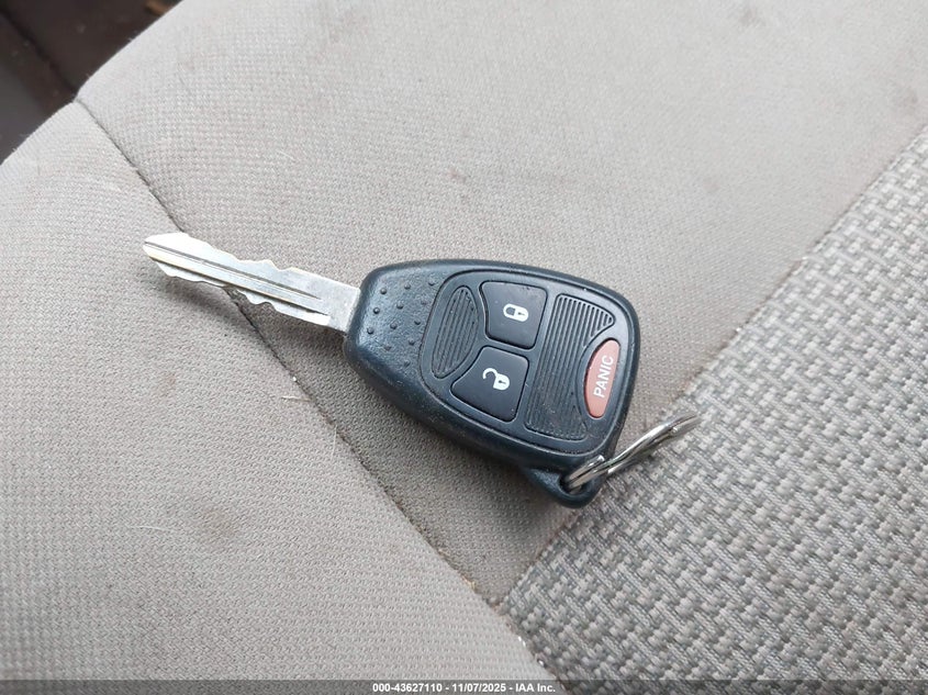 2007 Jeep Compass Sport VIN: 1J8FF47W07D410058 Lot: 43627110