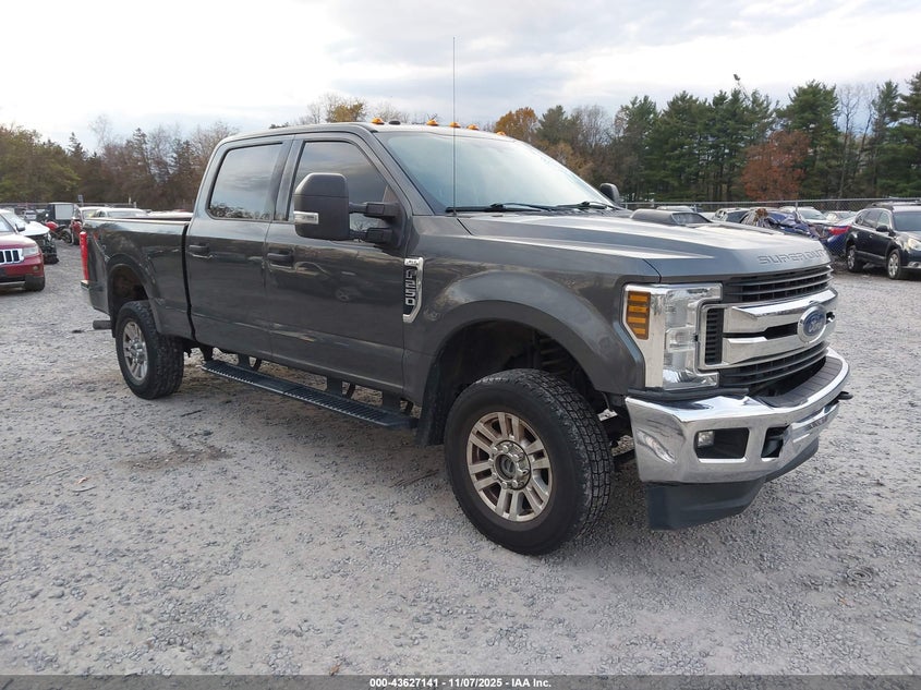 FORD F-250 XLT