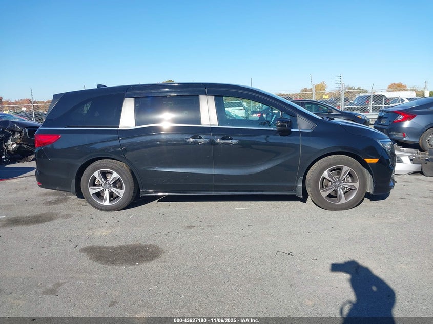 2018 HONDA ODYSSEY TOURING - 5FNRL6H8XJB028614